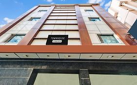 Townhouse Arakashan Road Paharganj Formerly Mohan International